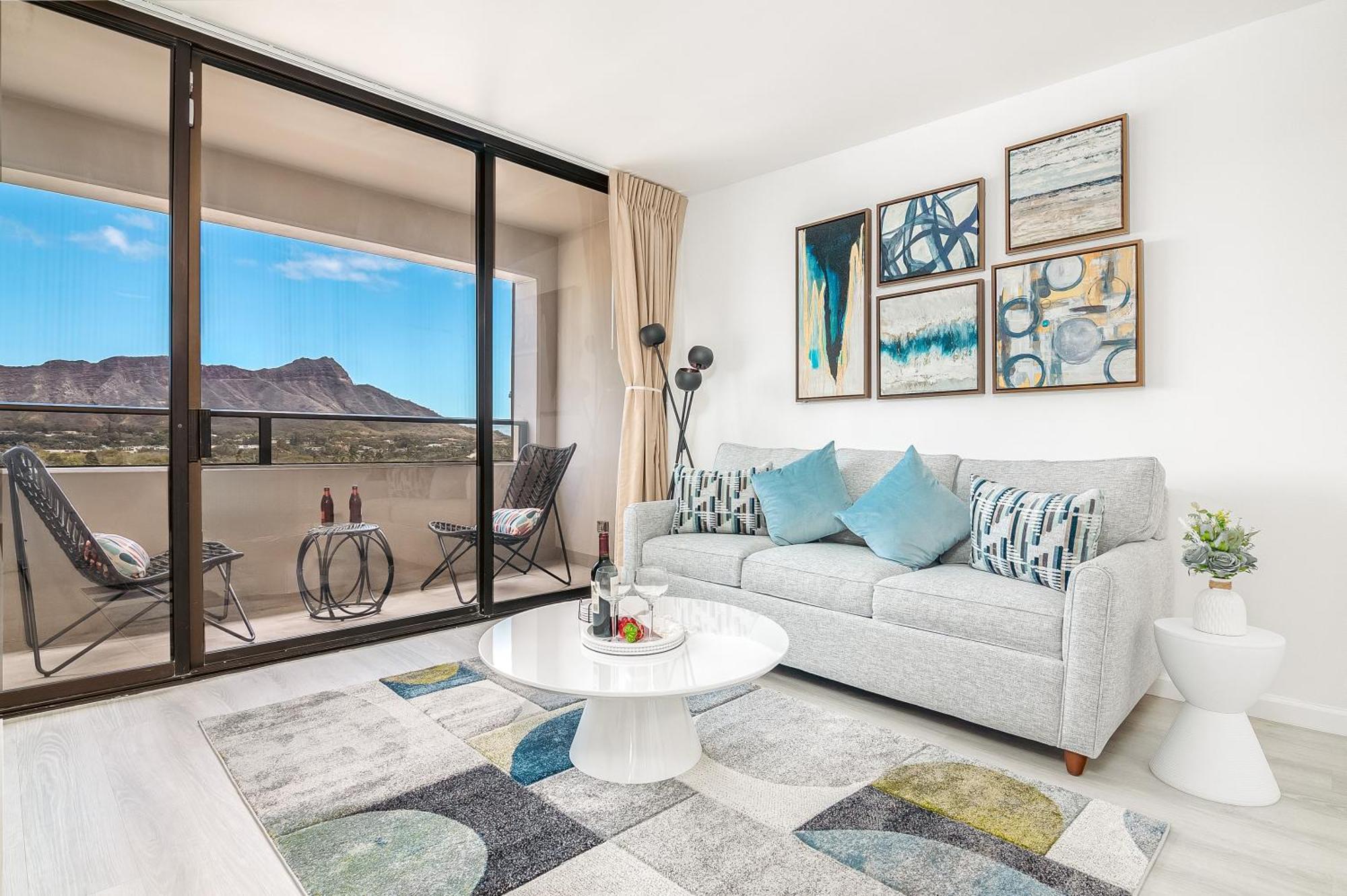 Newly Renovated 2 Bedroom Condo, 1 Block To Waikiki Beach, Free Parking Honolulu Eksteriør billede