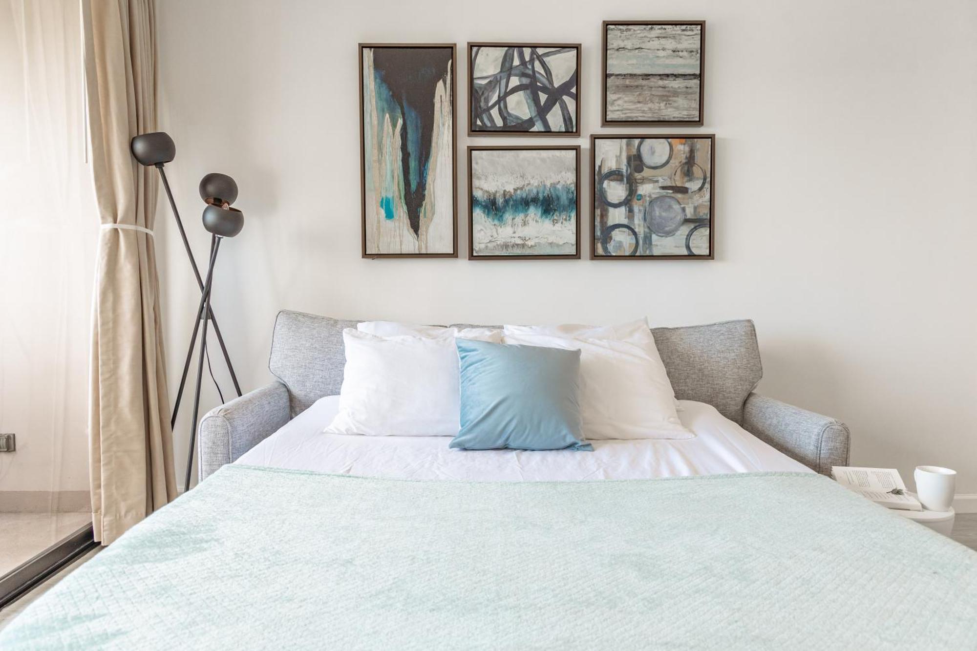 Newly Renovated 2 Bedroom Condo, 1 Block To Waikiki Beach, Free Parking Honolulu Eksteriør billede