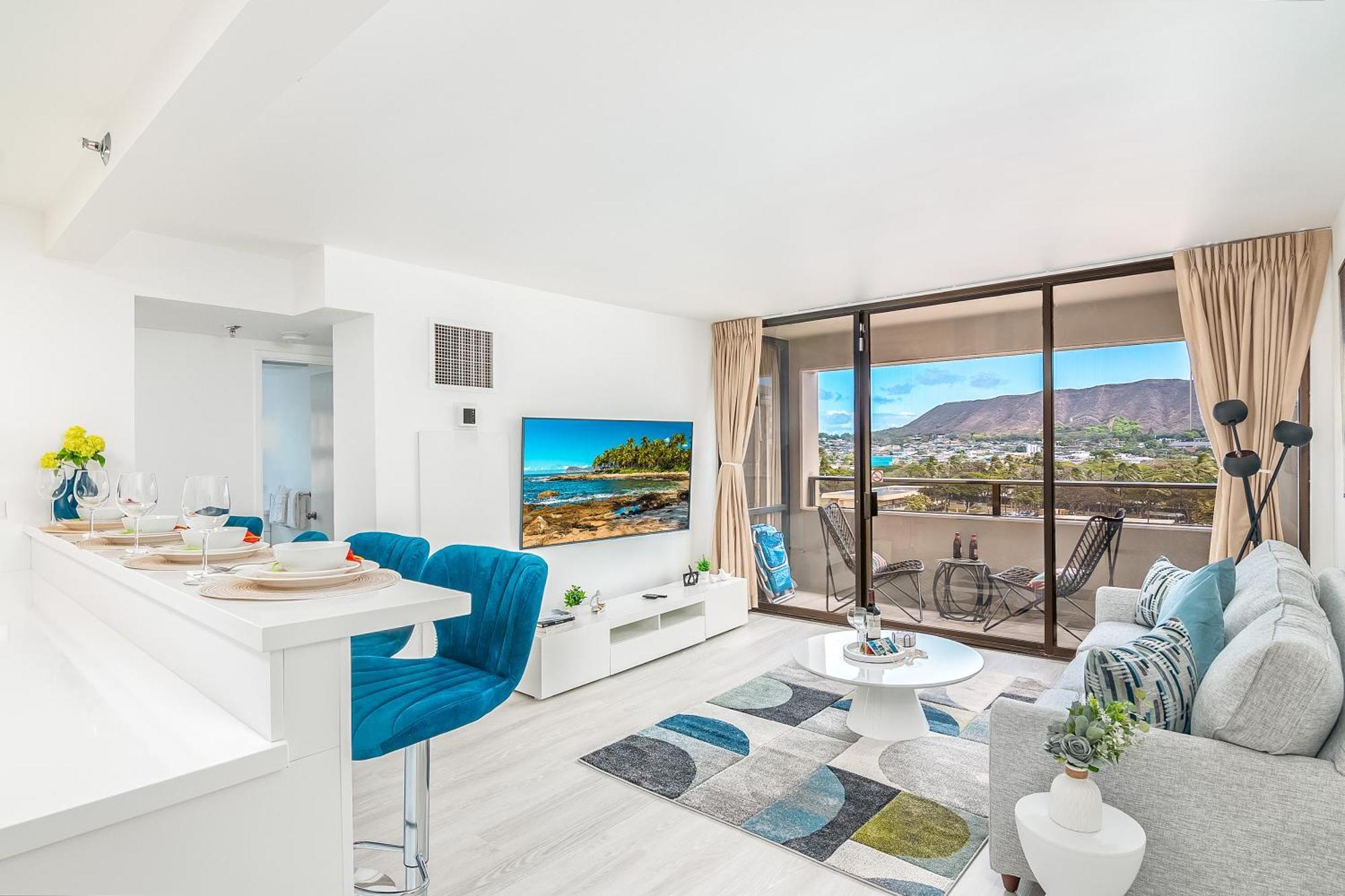 Newly Renovated 2 Bedroom Condo, 1 Block To Waikiki Beach, Free Parking Honolulu Eksteriør billede
