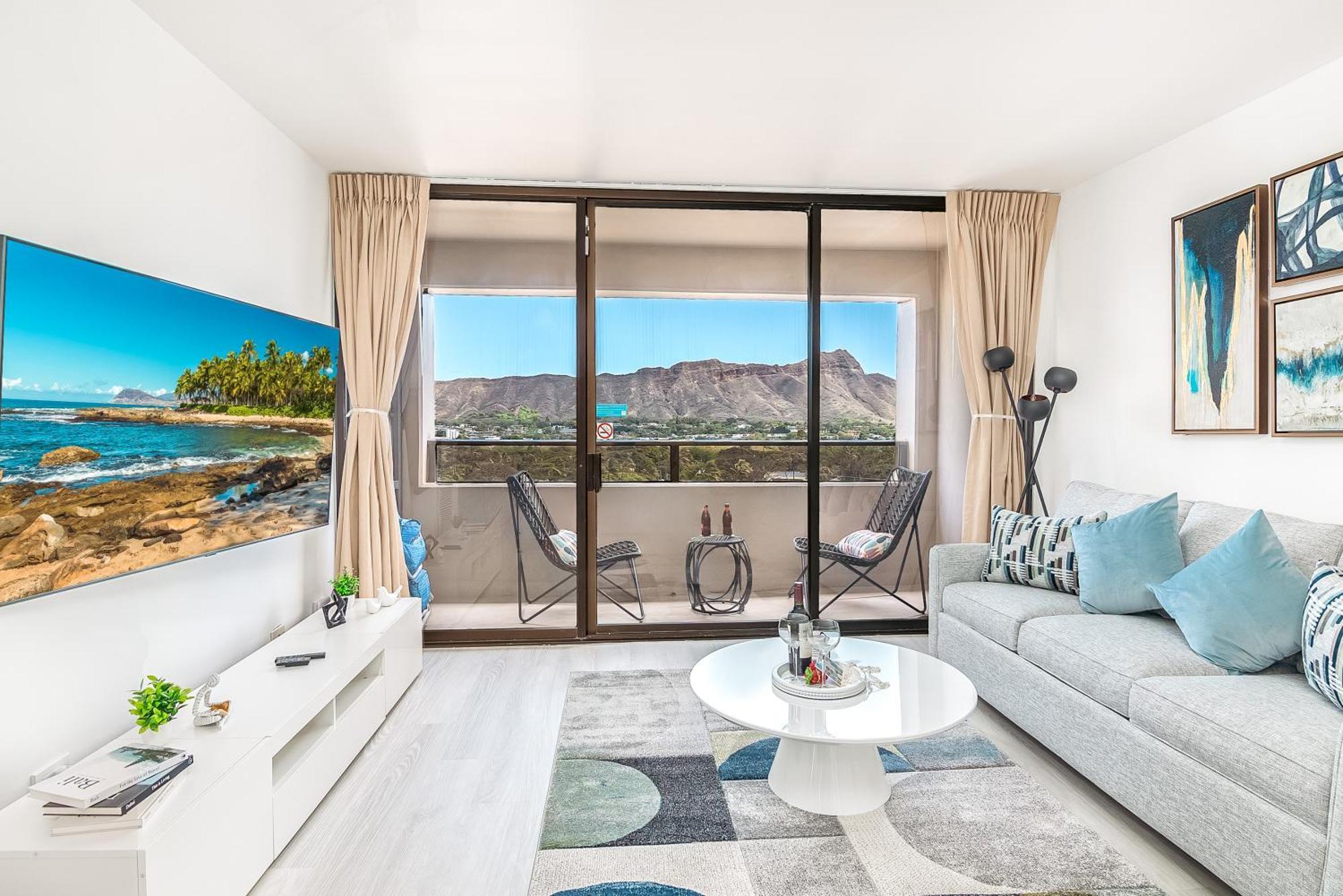 Newly Renovated 2 Bedroom Condo, 1 Block To Waikiki Beach, Free Parking Honolulu Eksteriør billede