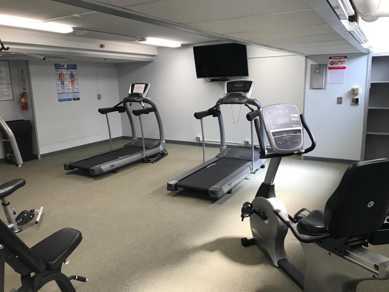 Newly Renovated 2 Bedroom Condo, 1 Block To Waikiki Beach, Free Parking Honolulu Eksteriør billede